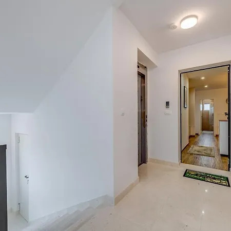 公寓 Deluxe Suite, 3 Bedrooms, 2 Bathrooms, Parking 特罗吉尔